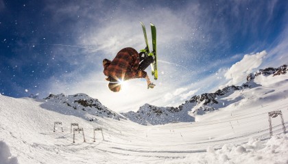 国际帆船赛圆满落幕 东道主队勇夺冠军