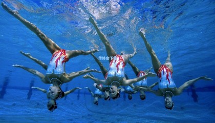 阿尔卡拉斯横扫对手晋级美网八强 新生代天王展现王者风范