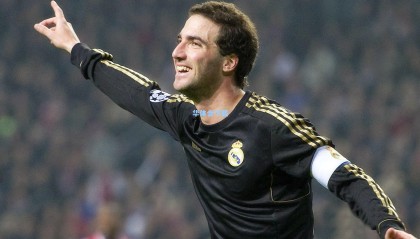 雪橇世界杯激战正酣，德国选手包揽双人项目冠亚军