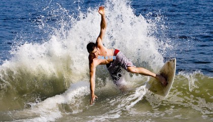 蓝黑军团锁定未来之星，16岁边锋杰齐续约达成，国米青训再添长线筹码