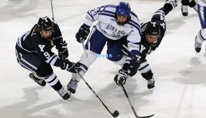 卫报披露曼联内部担忧，阿莫林帅位因成绩压力恐生变