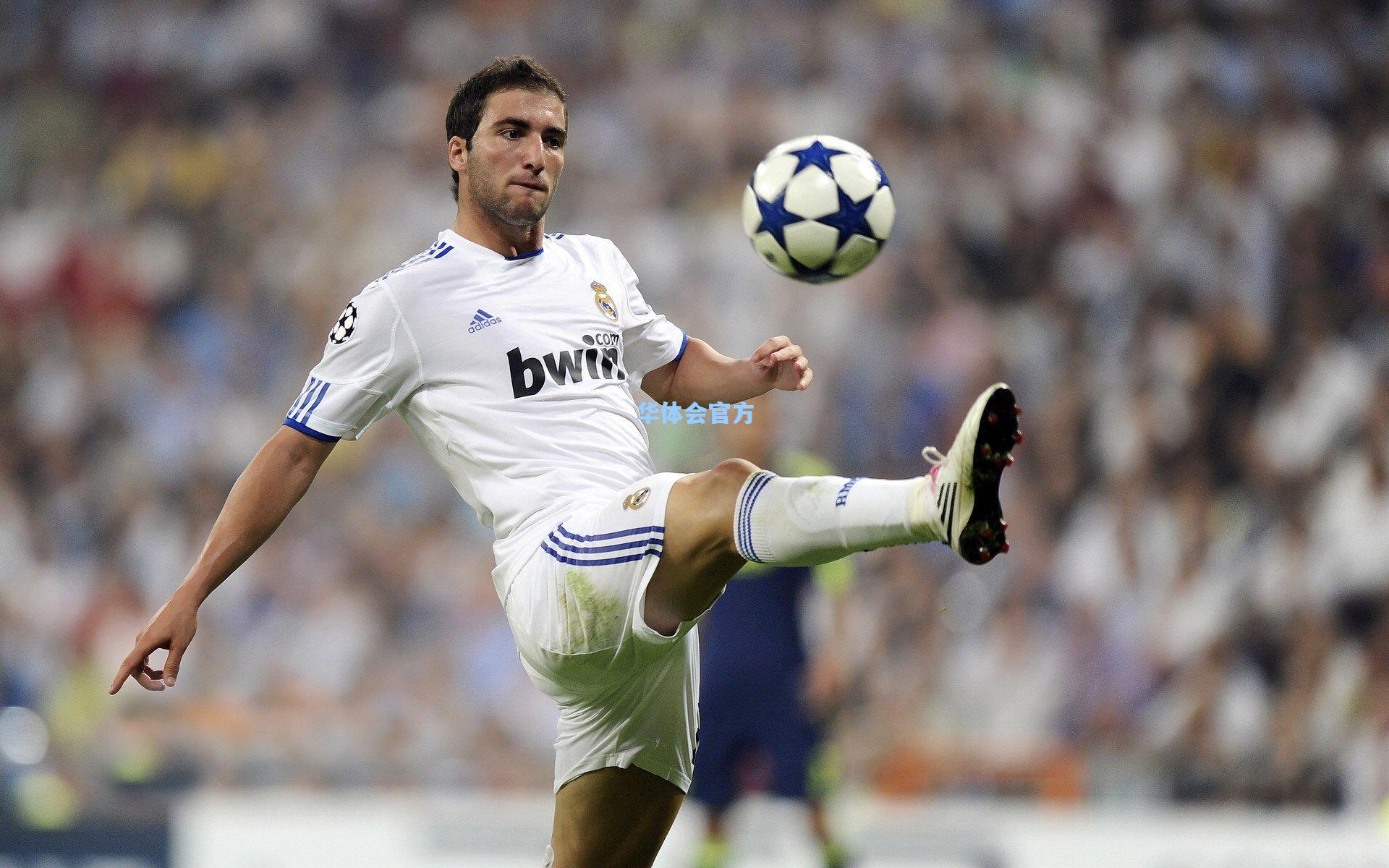 皇马防线迎关键补强！吕迪格恢复有球训练，有望火线复出驰援埃尔切之战